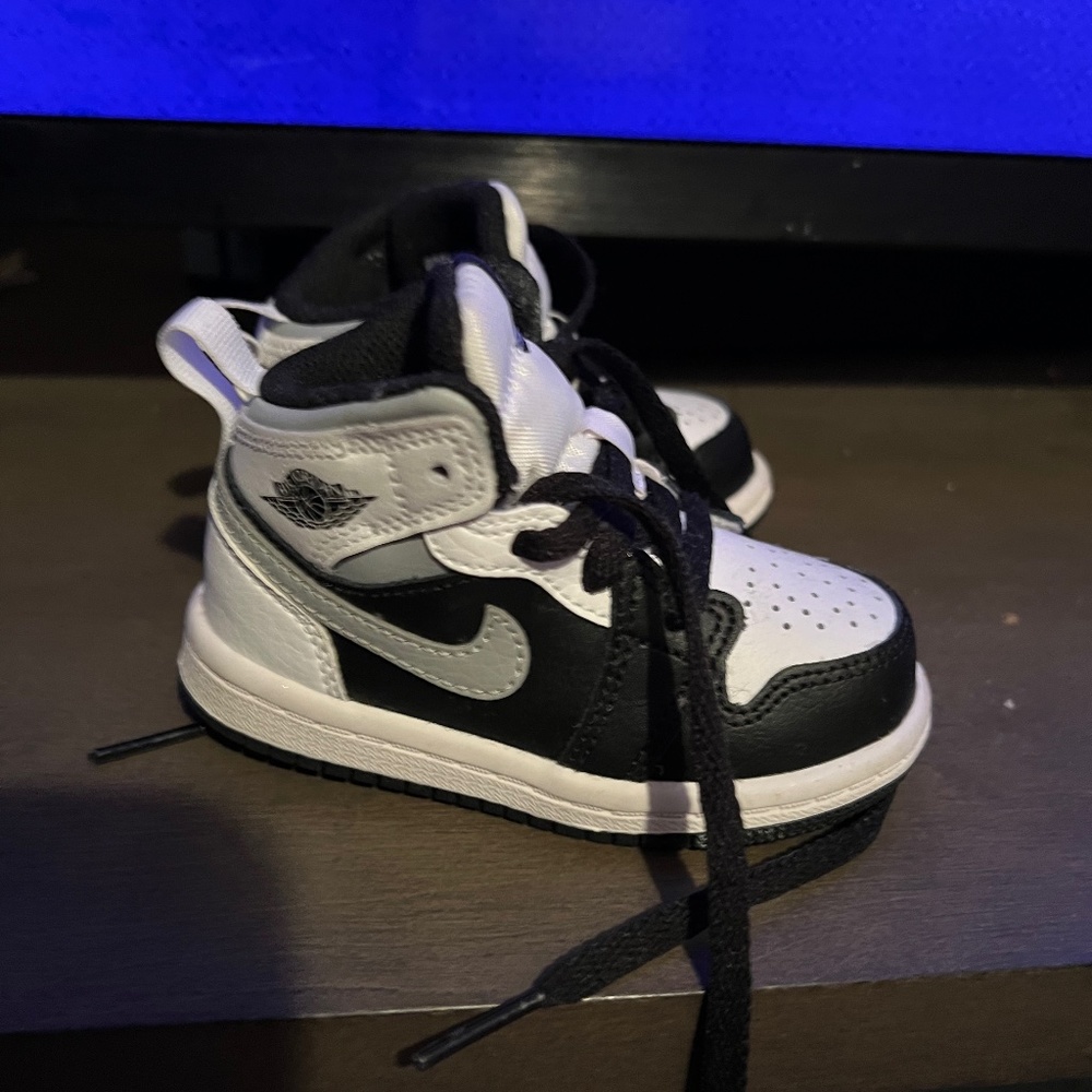 Brand new nike